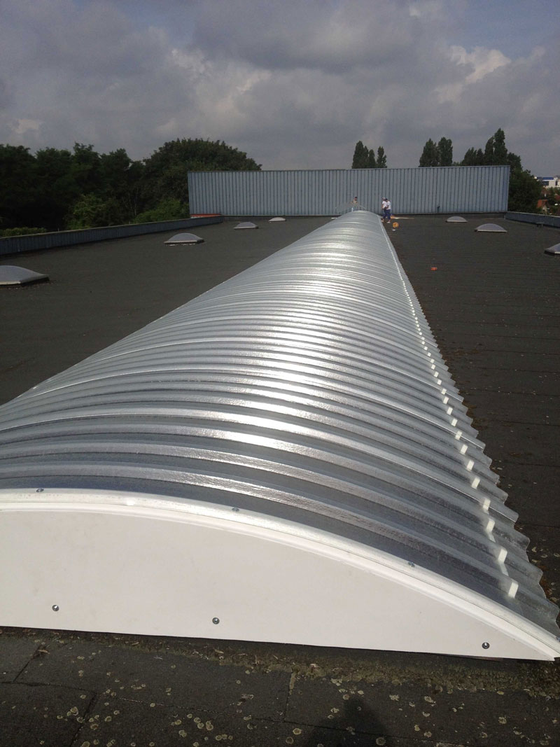 dôme de polycarbonate neuf